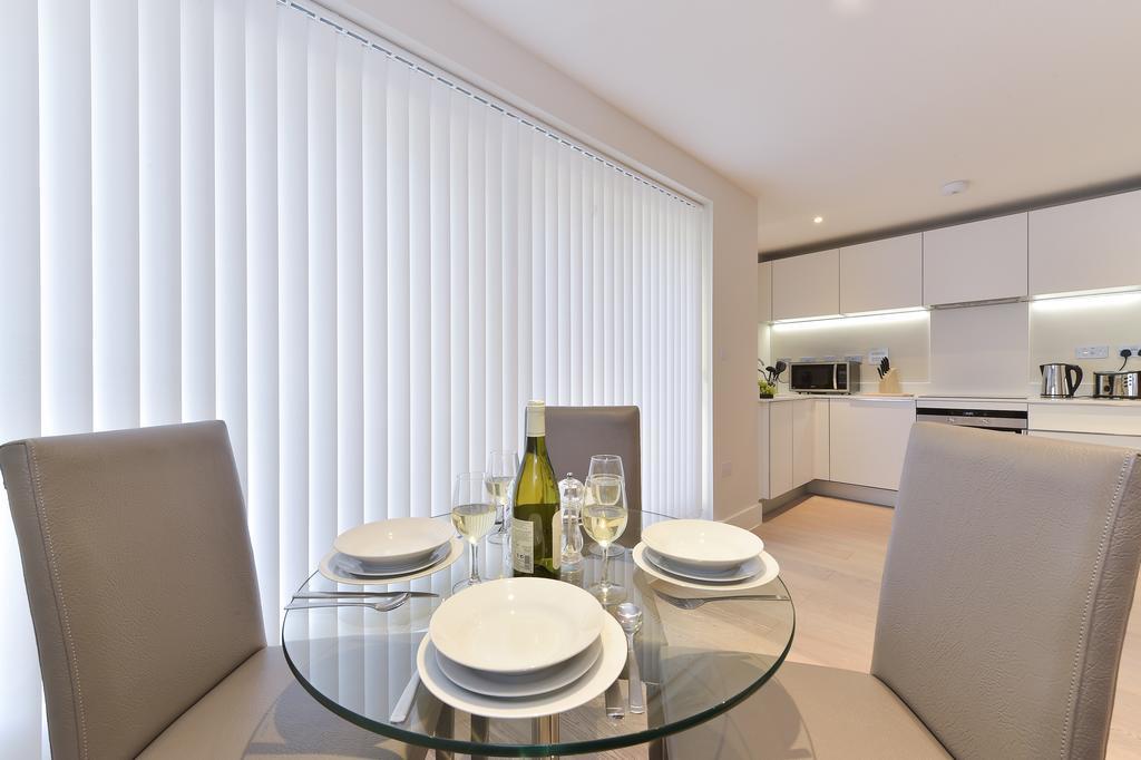 Tower Bridge City Apartments Лондон Екстер'єр фото