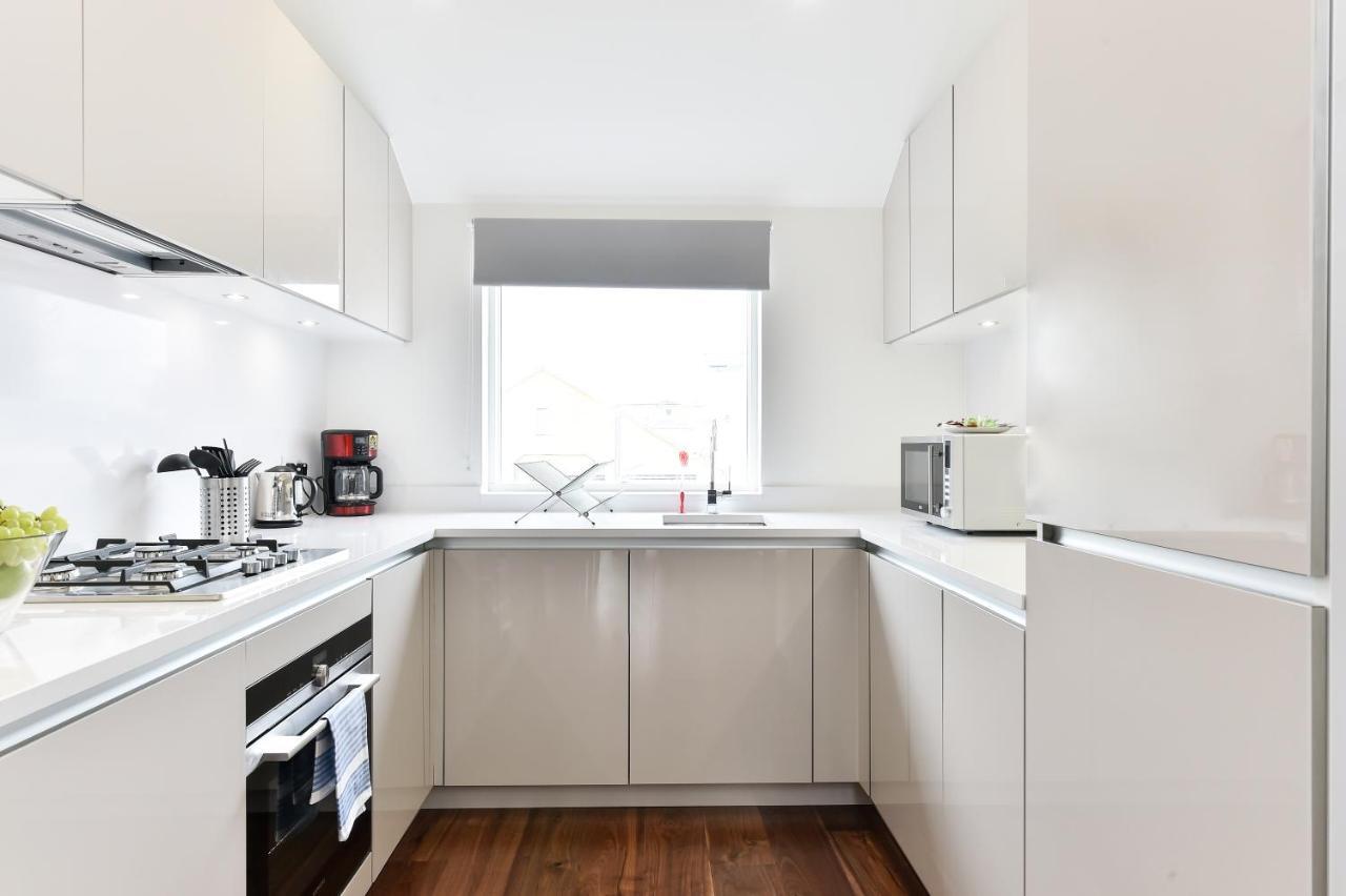 Tower Bridge City Apartments Лондон Екстер'єр фото